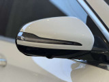 納車前整備は、メルセデスベンツ国際認定メカニックによる最新の検査ライン等の施設が充実した当社工場で入念に行います。メルセデス・ベンツの定める厳しい基準をクリアしたお車のみをご案内させて頂きます。