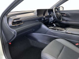 前方の見通しが良いすっきりした視界、誰でも扱いやすく運転できます。疲れにくく安心ドライブを更に快適なものにします!