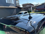 目立つキズ凹み等はありませんが、中古車という商品の特性ルーフには子キズや塗装しみがあります