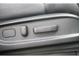 高級車の代名詞!電動シートが装備されています!