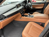 3.0ガソリン 4WD サンルーフ 茶革パワーシート 4席シートヒーター パワーバックドア スマートキー スペアキー ナビTV ブルートゥース 全方位カメラ ETC