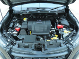 ■スバルと言えば水平対向エンジン。車体の低い位置に搭載されているので、万一の衝突時には、エンジンルームの下へ潜り込み、室内の乗員の被害軽減に貢献致します。