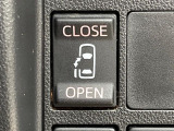 【パワースライドドア】スマートキーや運転席のスイッチでスライドドアの開閉が可能♪電動だから力を入れてドアを開ける必要が無く、小さいお子様でも、重い荷物を持っている時もラクに開け閉めできます♪