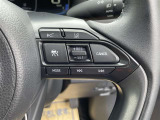 レーダークルーズコントロール(全車速追従機能付)付きです。車速に応じて追従支援してくれるので、ロングドライブも快適です。詳細は販売店スタッフまでおたずねください。
