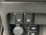 運転席と助手席はシートヒーター付きです!