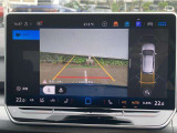 前後パーキングセンサー&リアビューカメラで、車庫入れも安心です。パーキングセンサーは音だけでなくモニターで接近情報を確認出来てより安心です。