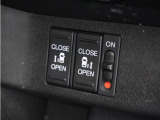 ◆両側電動スライドドア◆狭い駐車場でも乗り降りが楽々♪お子様が隣の車にドアを当ててしまう心配もございません!小さなお子様連れの方もこれで安心。