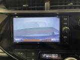 【バックモニター】駐車時に後方がリアルタイム映像で確認できます。大型商業施設や立体駐車場での駐車時や、夜間のバック時に大活躍?