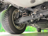 お車を安心してお乗りいただく為には、足回りの定期点検が欠かせません。サービスサポート(有償保証)では無料点検もご提供しており、安心のカーライフをお過ごしいただけるサポート体制が整っています。