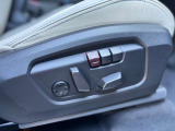 運転席メモリー機能付き電動シート