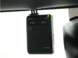 ◆ドライブレコーダー◆映像・音声などを記録する自動車用の装置です。 もしもの事故の際の記録はもちろん、旅行の際の思い出としてドライブの映像を楽しむことができます。
