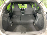 普段のお買い物や通勤、送迎等に十分な荷室スペースを確保しております。セカンドシートを倒すと、大きな荷物の積載も可能です♪