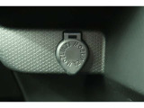 【アクセサリーソケット】12Vのカー用品等の電源供給が可能です。