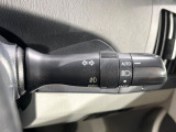 【オートライト】周りの明るさに応じて自動でヘッドライトの点灯・消灯ができる機能です!ライトの付け忘れ・消し忘れなどが無くなり、雨の日や夕方の走行も安心!トンネル通過時も便利ですね♪