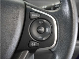 ◆アダプティブクルーズコントロール◆予め設定した車速内でクルマが自動的に加減速。前走車との適切な車間距離を維持しながら追従走行します。【LKAS】車線維持支援システムでステアリング操作を支援。