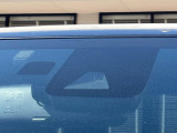 【トヨタセーフティセンス】走行中に前方の車両等を認識し、衝突しそうな時は警報とブレーキで衝突回避と被害軽減をアシスト。より安全にドライブをお楽しみいただけます。