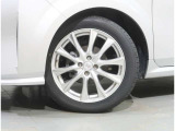 タイヤサイズは【205/50R17】です☆