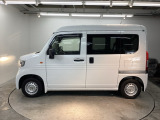 スライドドアなら狭い駐車場でもドアをぶつける心配がありません。ステップが低く乗り降りもしやすいです。