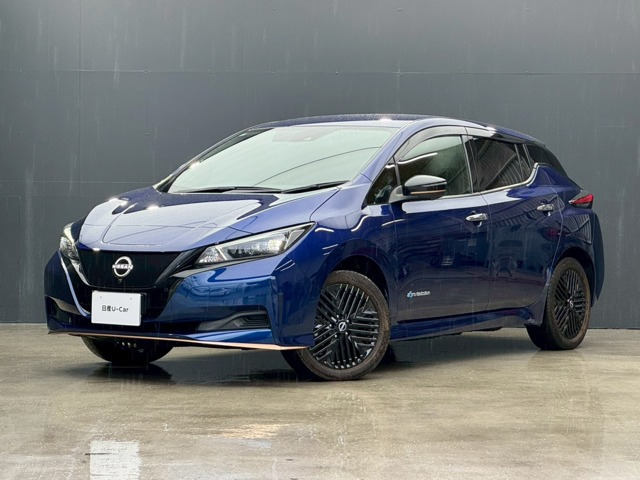 リーフ e+ X 90周年記念車 