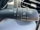 【オートライト(AUTO)】外の明るさをシステムが感知して、自動でヘッドライトが点灯します!ヘッドライトをつけ忘れを防ぐ便利機能です。