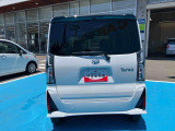 中古車をお選びいただく際に気になる走行距離や修復歴などに加えてキズ・凹みの有無・状態や消耗品の交換、今までの整備状況が &ldquo;ダイハツ認定中古車カルテ&rdquo;でわかります。