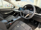 &ldquo;Certified Pre-Owned&rdquo;はお客様の安全性のため、厳しい基準を設定しています。その厳しいチェックをクリアして選び抜かれた車両だけを、ベストコンディションに仕上げてお届けします。