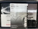 スマートキーは鍵をバッグに入れたままでもドアロックの開閉やエンジンのON・OFFができます。夜間や雨の日も鍵を探さなくて良いので便利です。