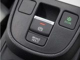 ◆オートブレーキホールド機能付き電子パーキングブレーキ◆ブレーキペダルを足から離しても停車状態を保ちます。アクセルを踏めば自動でブレーキが解除され、発進可能!