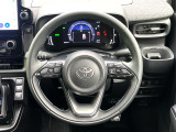 【純正革巻きステアリング】上質な革を使用することで、手にしっかり馴染みとても運転しやすいハンドルです♪