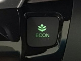 ★ECONスイッチ★ エコドライブを加速しよう!スイッチをONにすると、運転の仕方によるロスを抑え込み燃費をよくするようクルマが頑張ります(*^ー^*)燃費向上にチャレンジ♪