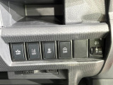 【スズキ セーフティサポート】走行中に前方の車両等を認識し、衝突しそうな時は警報とブレーキで衝突回避と被害軽減をアシスト。より安全にドライブをお楽しみいただけます。