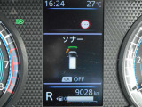 前後にソナーを装備。障害物に近づくと、音と画面でお知らせします。