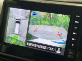 【マルチアラウンドモニター】専用のカメラにより、上から見下ろしたような視点で360度クルマの周囲を確認することができます☆死角部分も確認しやすく、狭い場所での切り返しや駐車もスムーズに行えます。