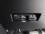 ETCなら高速道路をスイスイと通過!車は料金所をノンストップで通過することができます。
