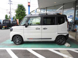 雪道安心4WD☆8インチディスプレイオーディオ☆ETC☆前後ドラレコ☆両側スライド☆ブレサポ☆シートヒーター☆