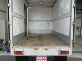 荷室