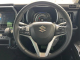 【純正革巻きステアリング】上質な革を使用することで、手にしっかり馴染みとても運転しやすいハンドルです♪