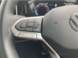同一車線内全車速運転支援システム「Travel Assist」機能を装備。前を走行中の車両に一定の間隔で追従停止発進を自動で制御し、走行中の安全確保と疲労軽減に効果があります。