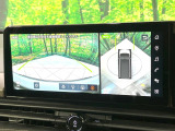 【アラウンドビューモニター】専用のカメラにより、上から見下ろしたような視点で360度クルマの周囲を確認することができます☆死角部分も確認しやすく、狭い場所での切り返しや駐車もスムーズに行えます。