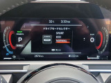 元弊社試乗車/走行2,874キロ。※掲載車が少しでも気になるお客さま、私共スタッフはクルマの事がよくわからないお客さまへ丁寧な説明を心掛けております。お気軽にご相談ください(定休日 火/水曜)。