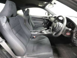 スタイリッシュな室内で運転もしやすいです♪使い勝手の良い配置も考えられています!!