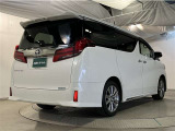 綺麗なボディーカラーで運転が楽しくなりますね☆