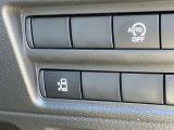 助手席側スライドドアはオート機能付き。運転席からも開閉可能です。
