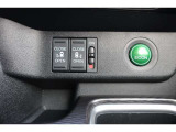 運転席に居ながら両側パワースライドドアの開閉ができます!