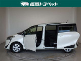 両側パワースライドドア付きだから、狭い駐車スペースなどでの 乗り降りラクラク!小さなお子さまのいるご家庭には嬉しい装備。