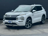 アウトランダー PHEV 2.4 P 4WD BOSEサウンド 電動パノラマサンルーフ