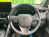 インテリアに合わせたデザインのステアリングは、運転される方のことも考え、運転しやすい形状、大きさです。是非一度、実際に触ってお確かめください。