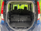 普段のお買い物や通勤、送迎等に十分な荷室スペースを確保しております。セカンドシートを倒すと、大きな荷物の積載も可能です♪
