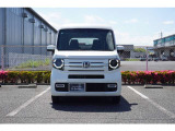 N-VAN+スタイルファン。丸目のヘッドライト。