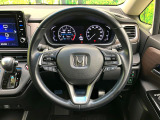 【純正革巻きステアリング】上質な革を使用することで、手にしっかり馴染みとても運転しやすいハンドルです♪